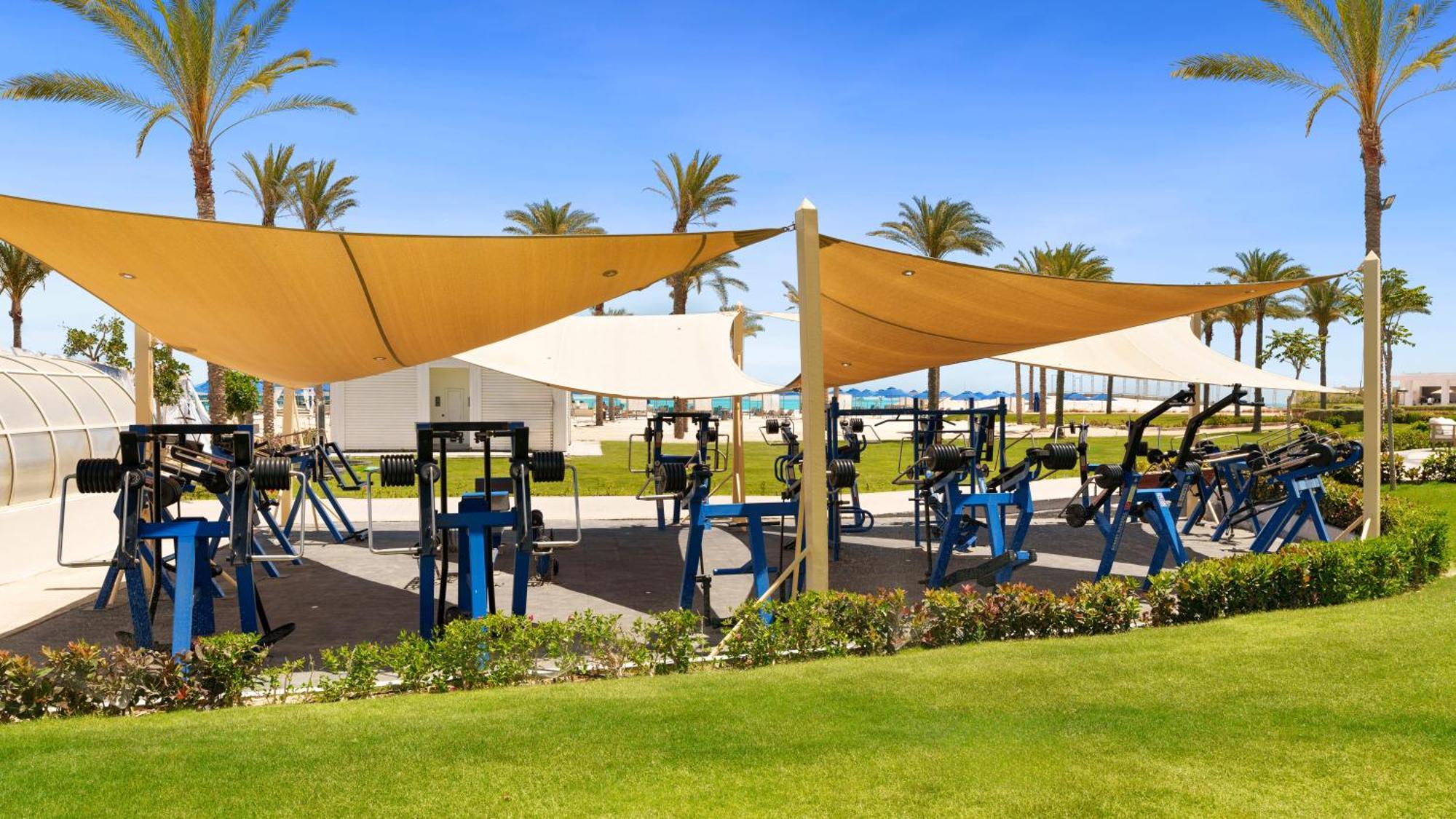 Rixos Premium Alamein El Alamein Kültér fotó The outdoor gym at the resort
